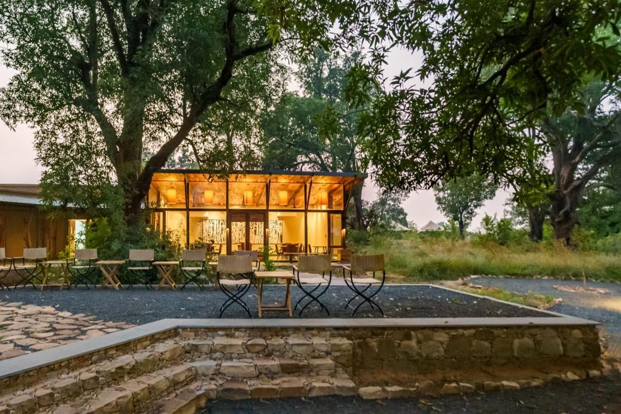 Hotel Trees N Tigers, Tadoba Kolāra Esterno foto